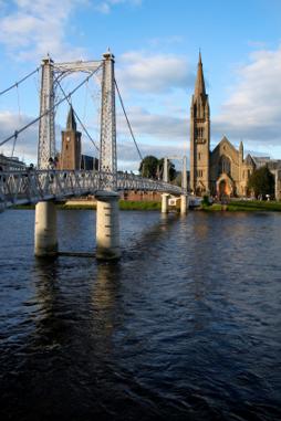 kilt Scotland photos Grieg Street Bridge