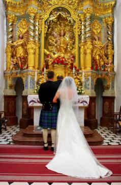 Bride and Groom in Celtic weddings setting Bride and Groom in Celtic weddings setting