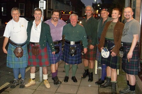 pictures of men in kilts