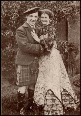 Sir Harry Lauder in his kilt and sporran with his wife Ann Vallance, Circa 1900.